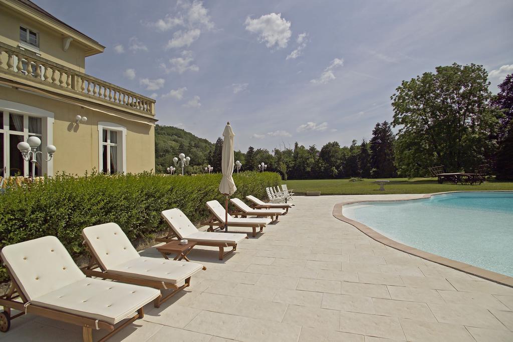 Domaine Des Sequoias - Les Collectionneurs Hotell Ruy-Montceau Eksteriør bilde