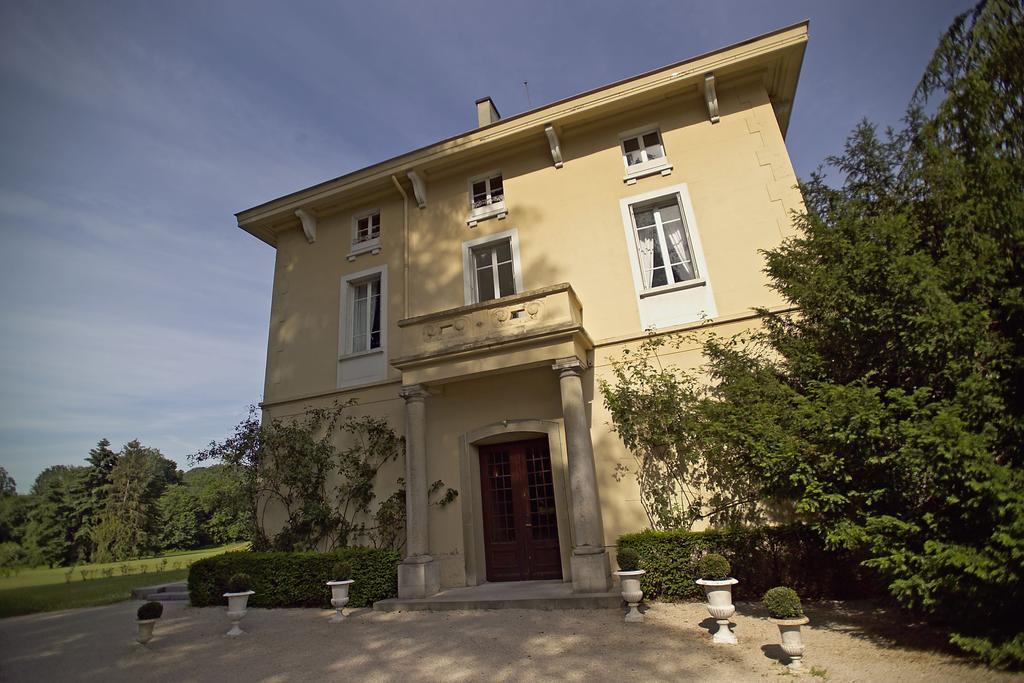 Domaine Des Sequoias - Les Collectionneurs Hotell Ruy-Montceau Eksteriør bilde