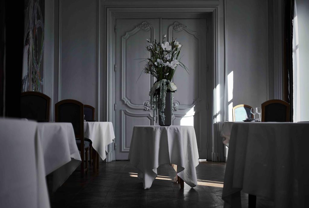 Domaine Des Sequoias - Les Collectionneurs Hotell Ruy-Montceau Eksteriør bilde