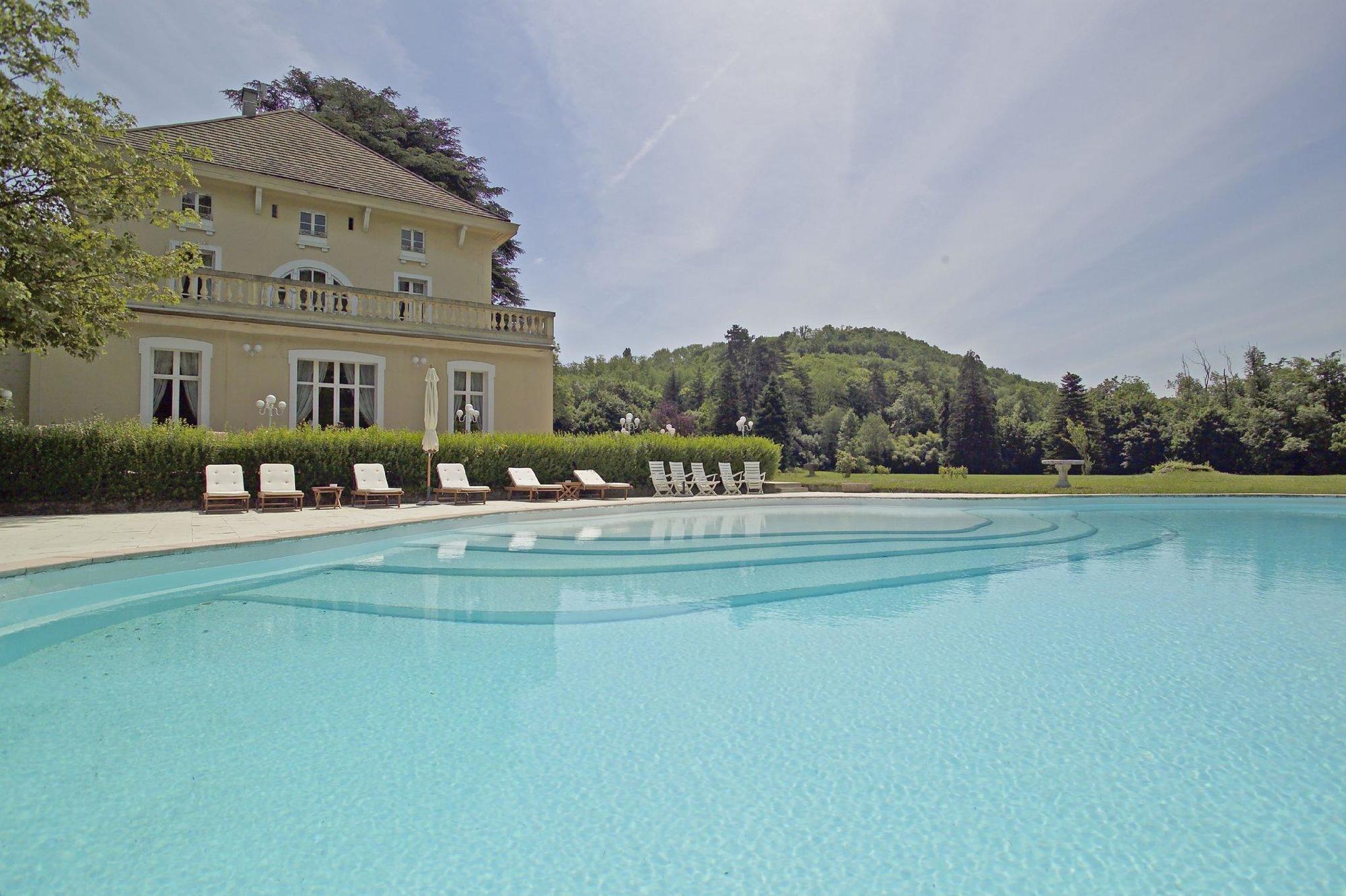 Domaine Des Sequoias - Les Collectionneurs Hotell Ruy-Montceau Eksteriør bilde