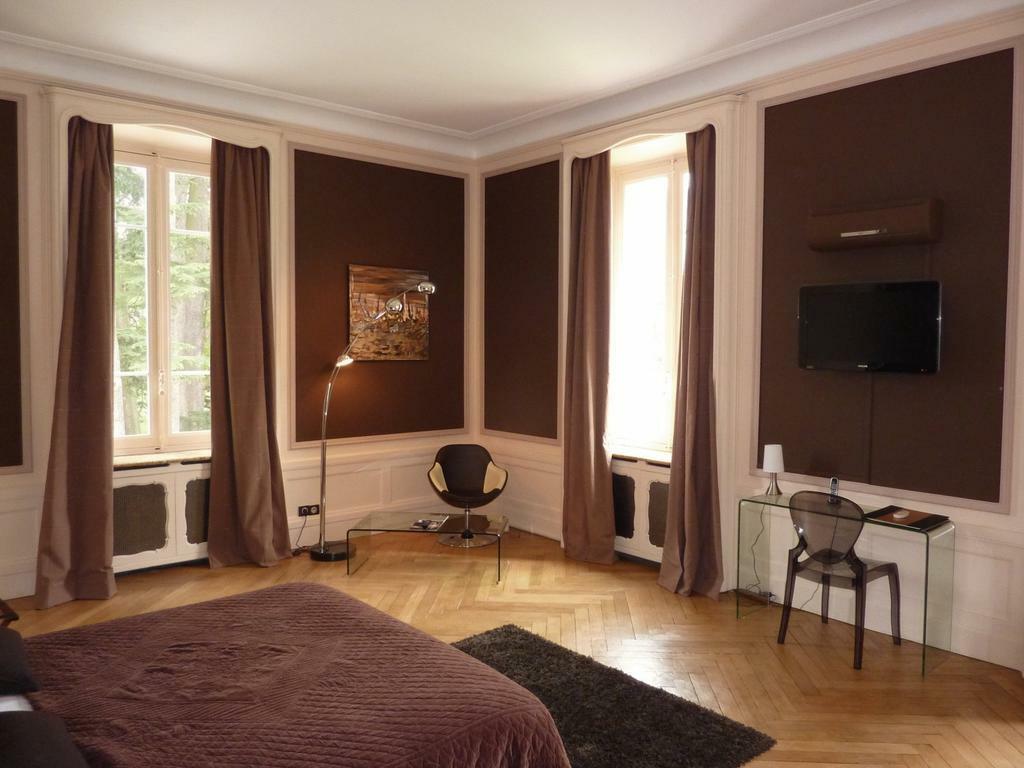 Domaine Des Sequoias - Les Collectionneurs Hotell Ruy-Montceau Eksteriør bilde